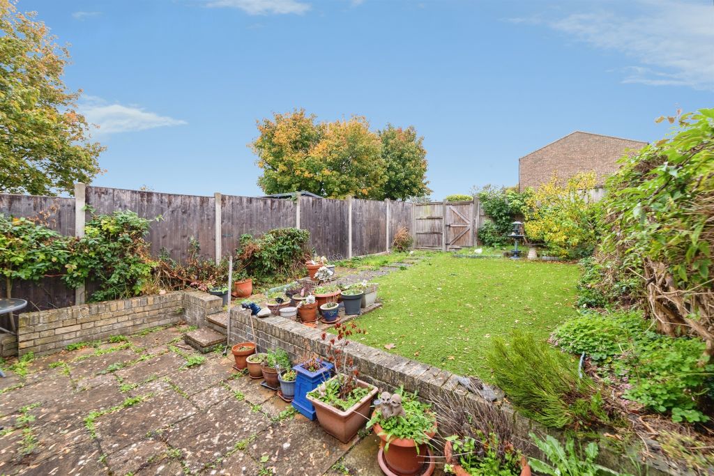 Property photo 2 of 20