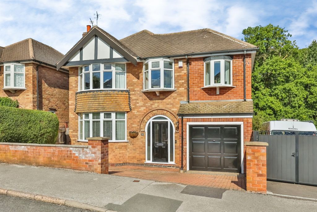 Property photo 2 of 32