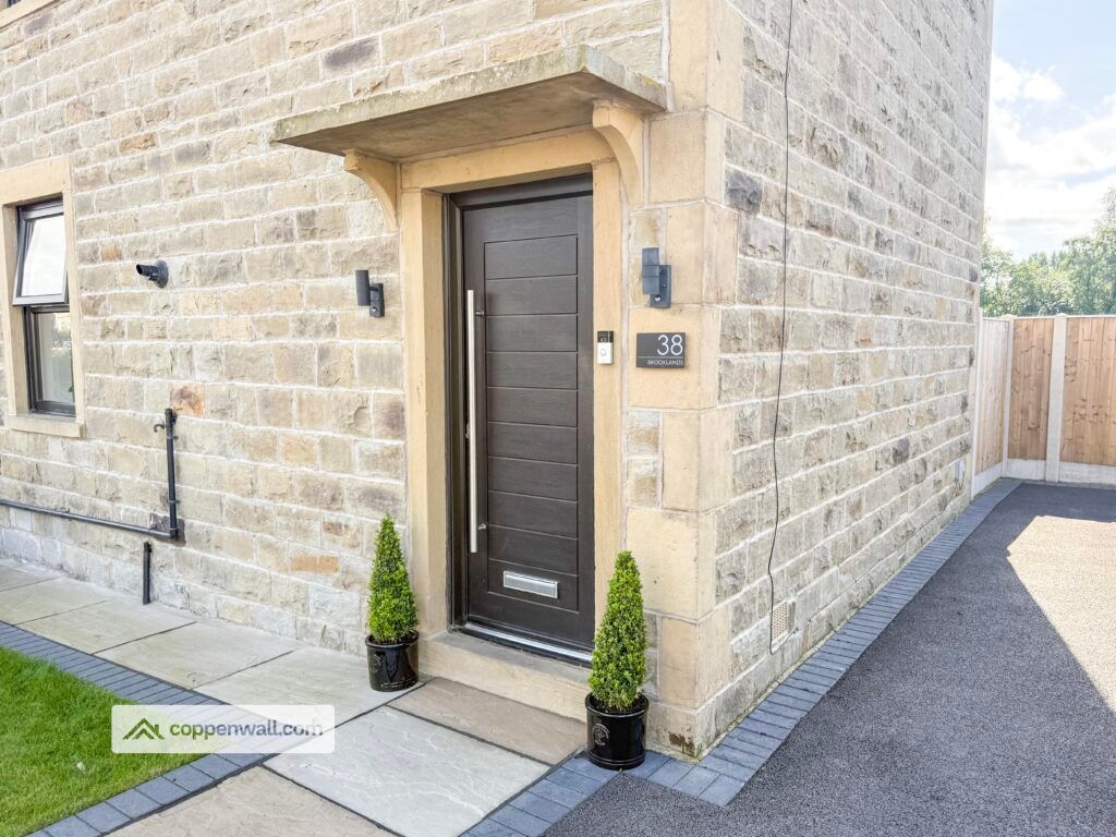 Property photo 2 of 31