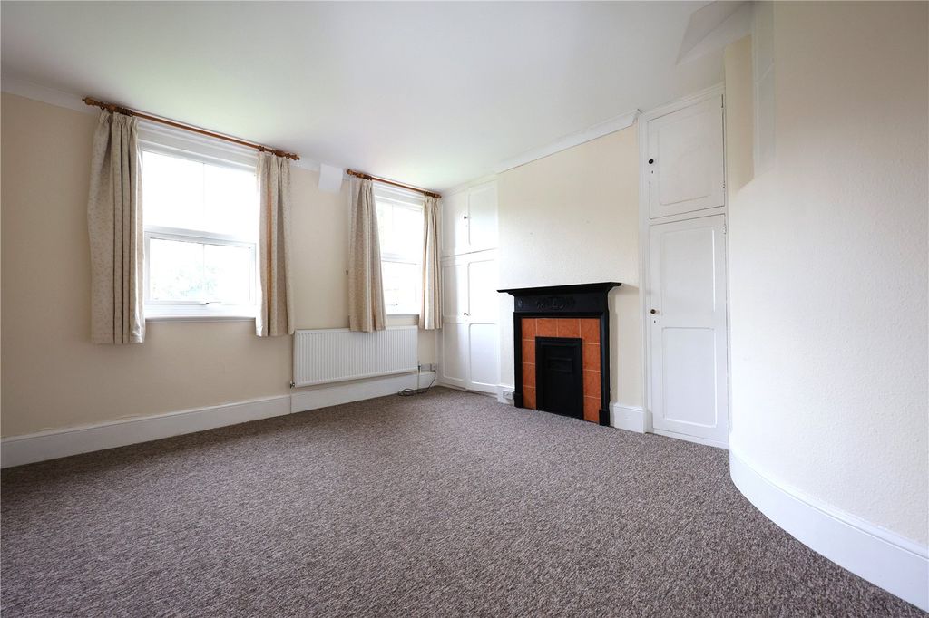 Property photo 3 of 34 Picture No. 14
