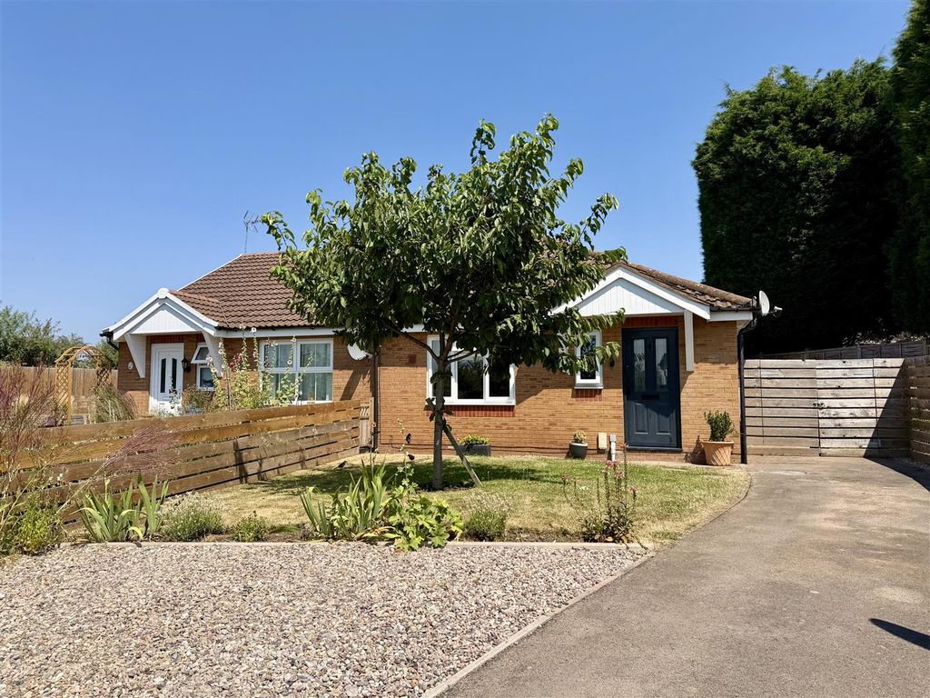 Property photo 1 of 21