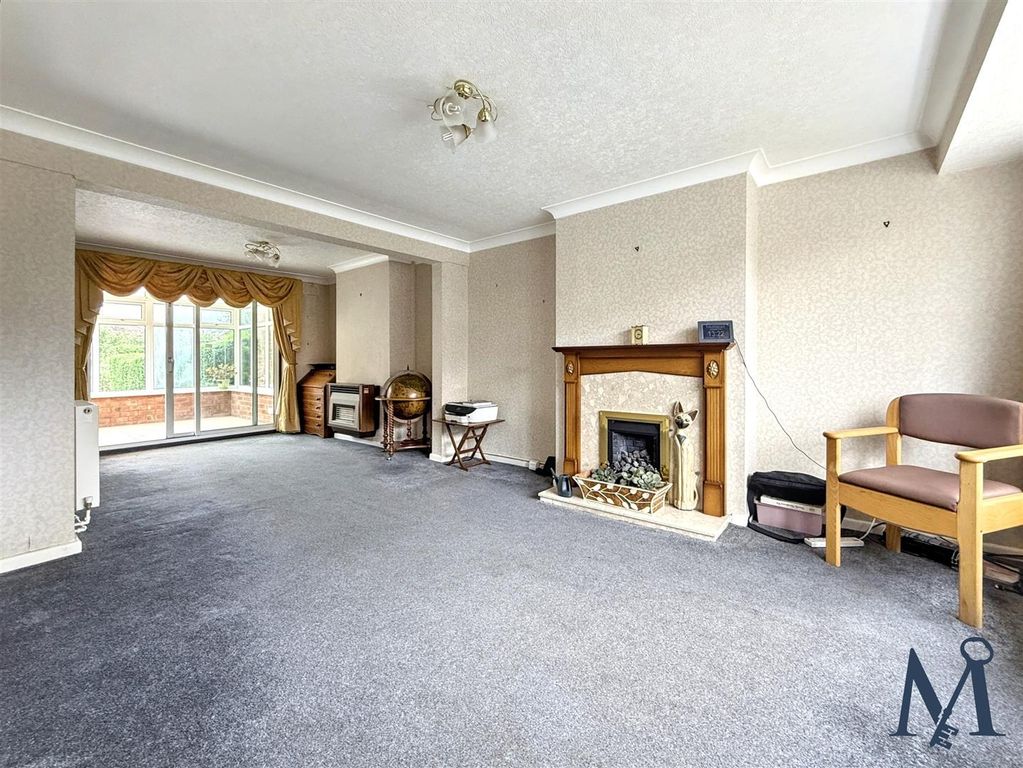 Property photo 3 of 21 Open Plan Living Room