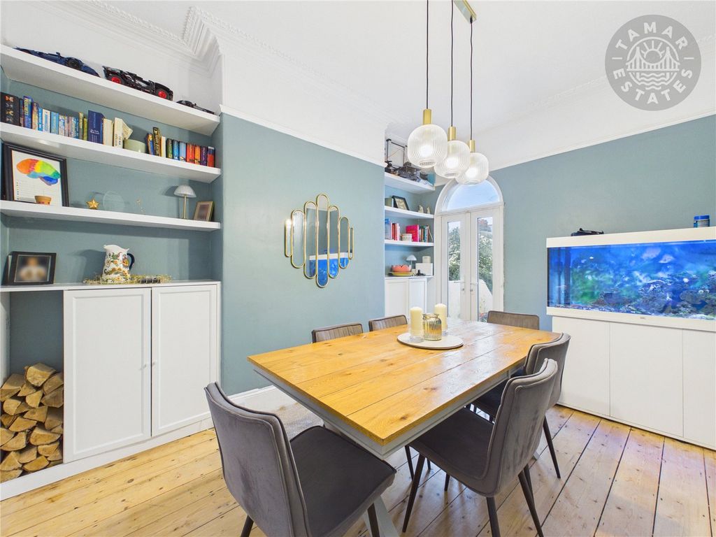 Property photo 3 of 13 Dining Room