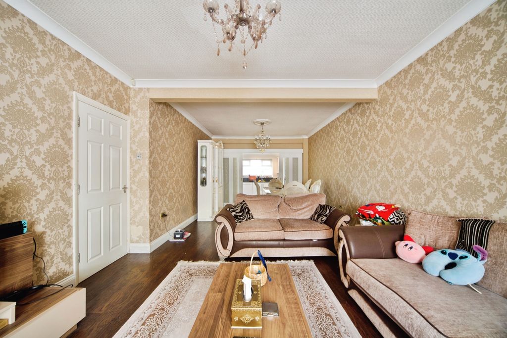 Property photo 1 of 20