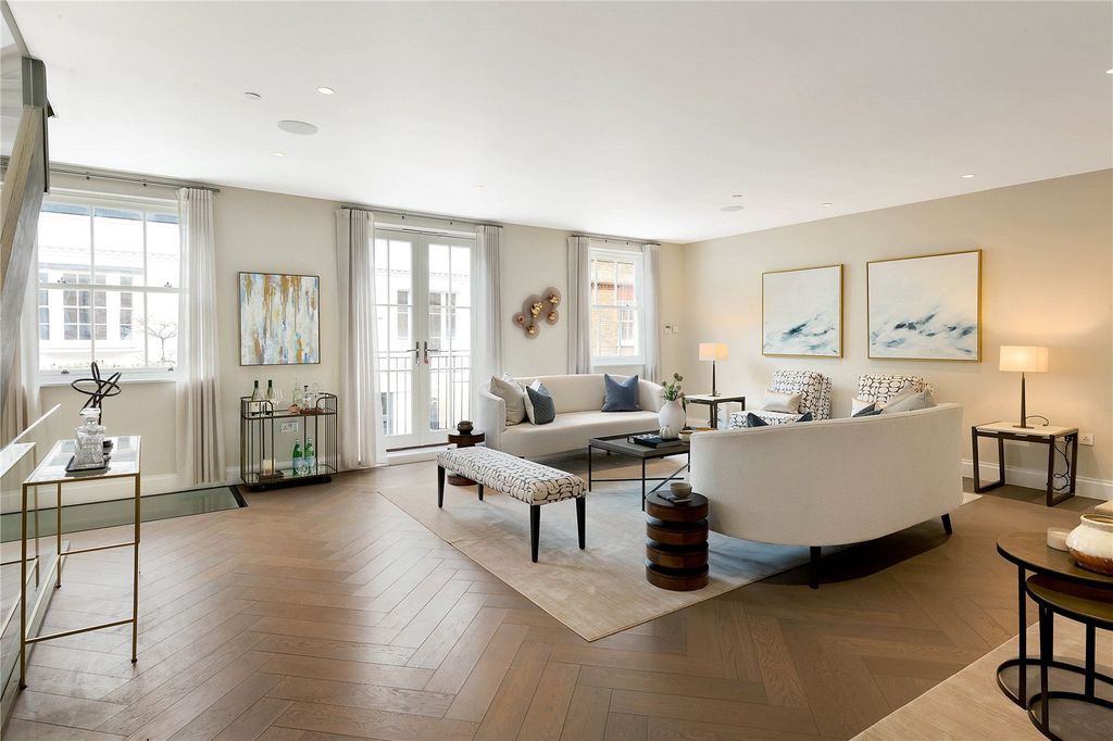 Property photo 2 of 16 Reception