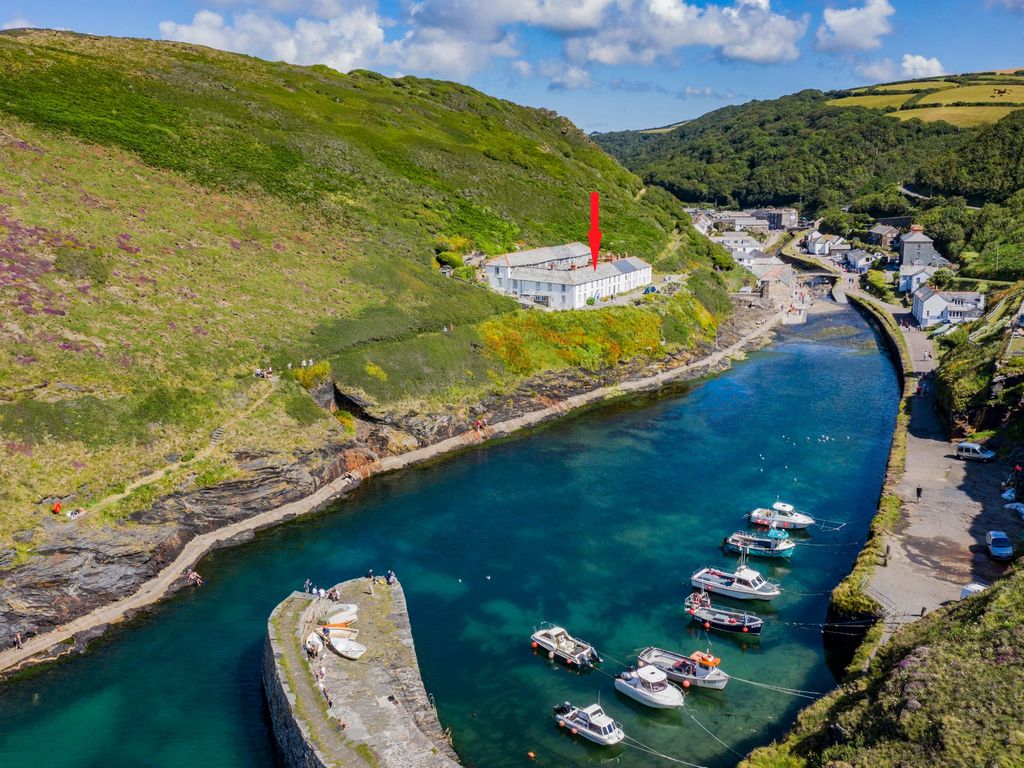 Property photo 1 of 22