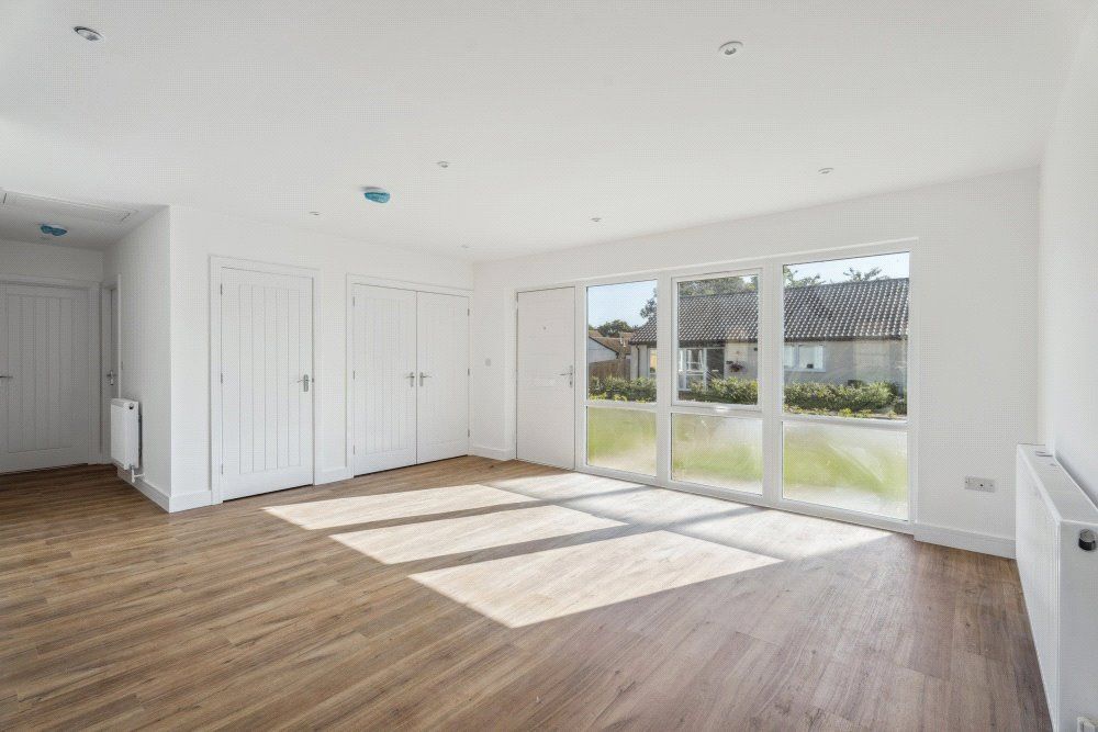 Property photo 3 of 8 Eady Road