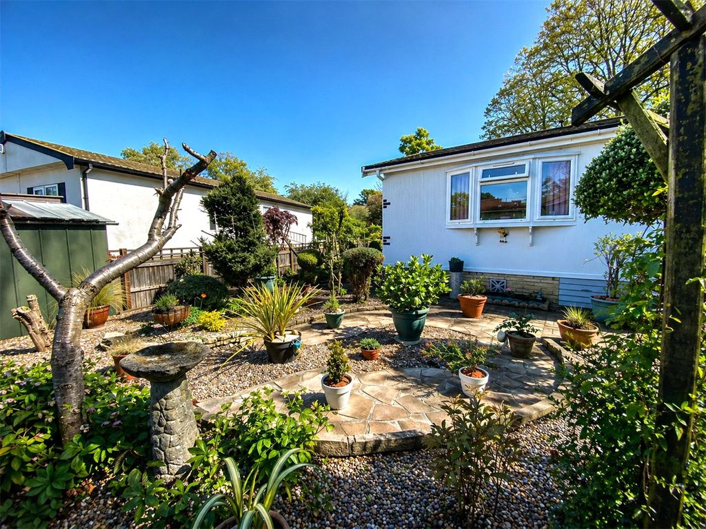Property photo 2 of 20 Picture No. 18