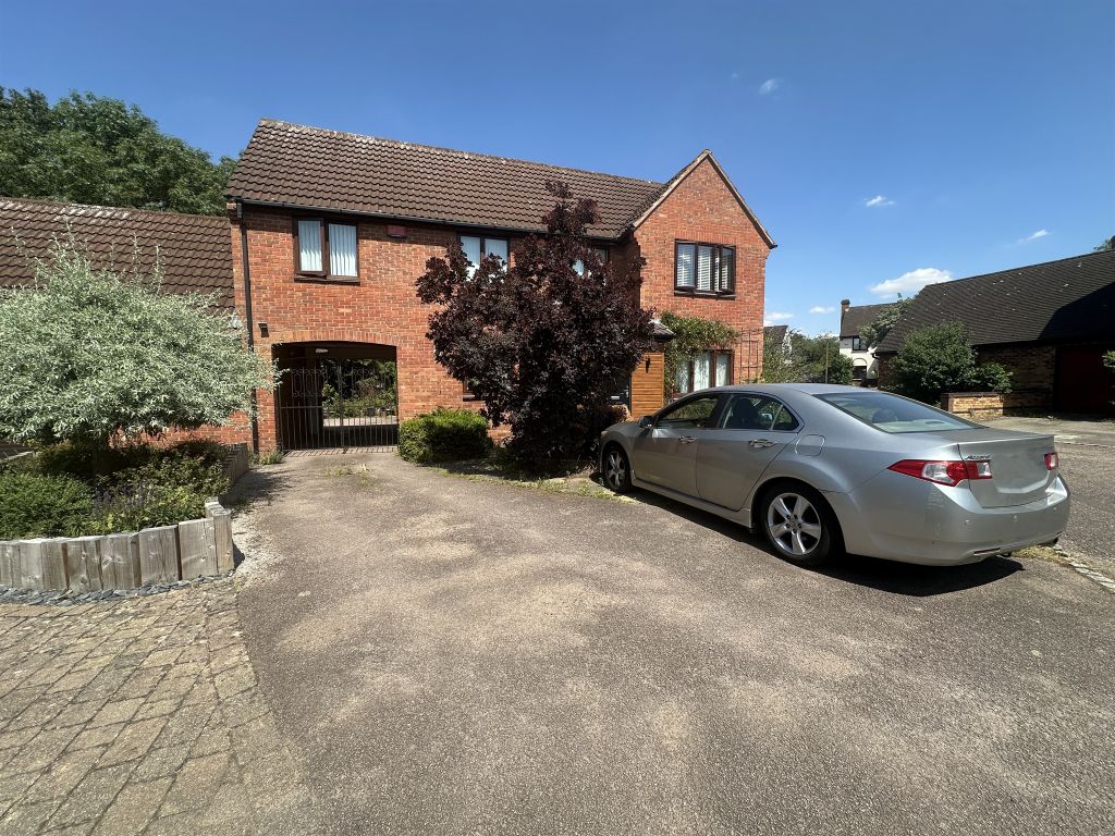 Property photo 1 of 6