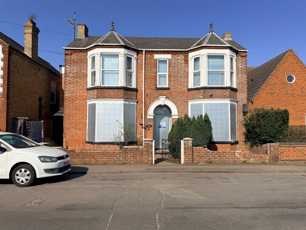 Property photo 1 of 3