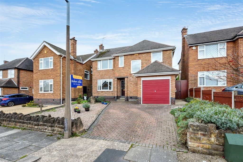 Property photo 1 of 19