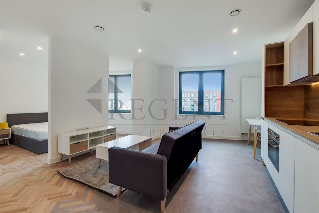 Property photo 3 of 10 Open Plan