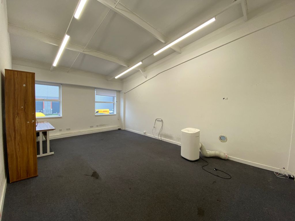 Property photo 3 of 4