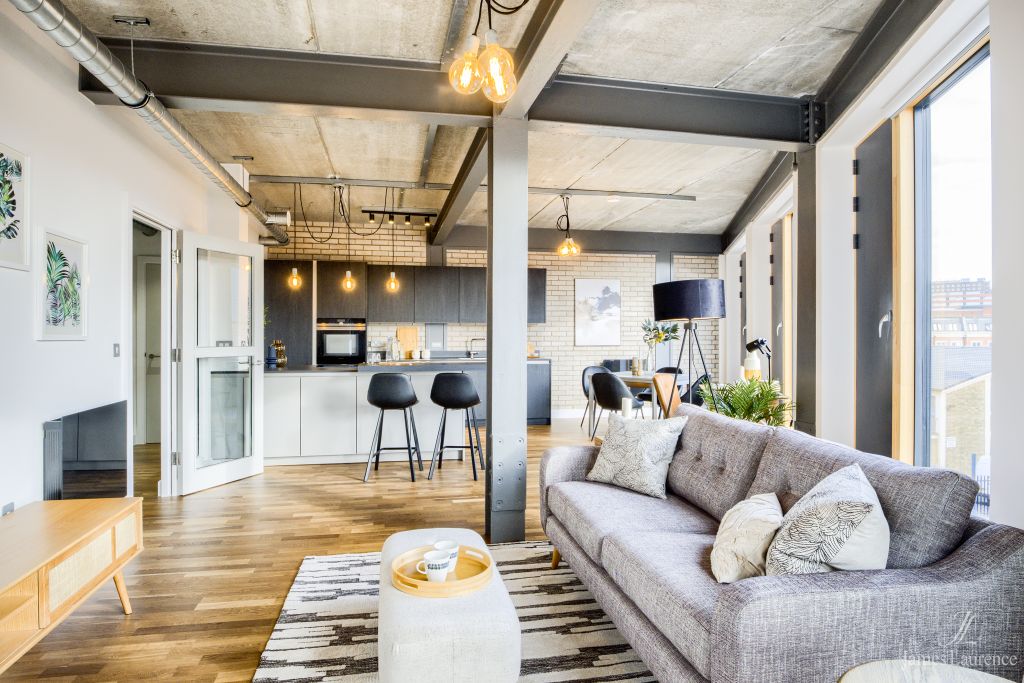 Property photo 3 of 18