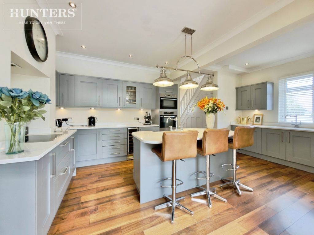Property photo 2 of 27 Pbox-Img.Jpg