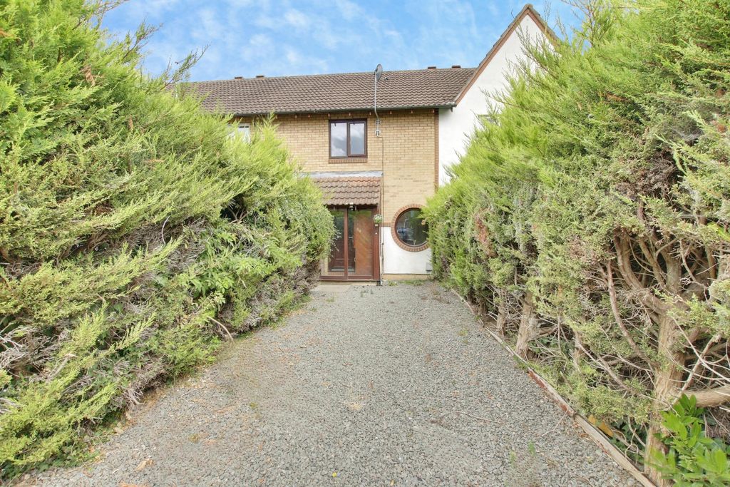 Property photo 1 of 12