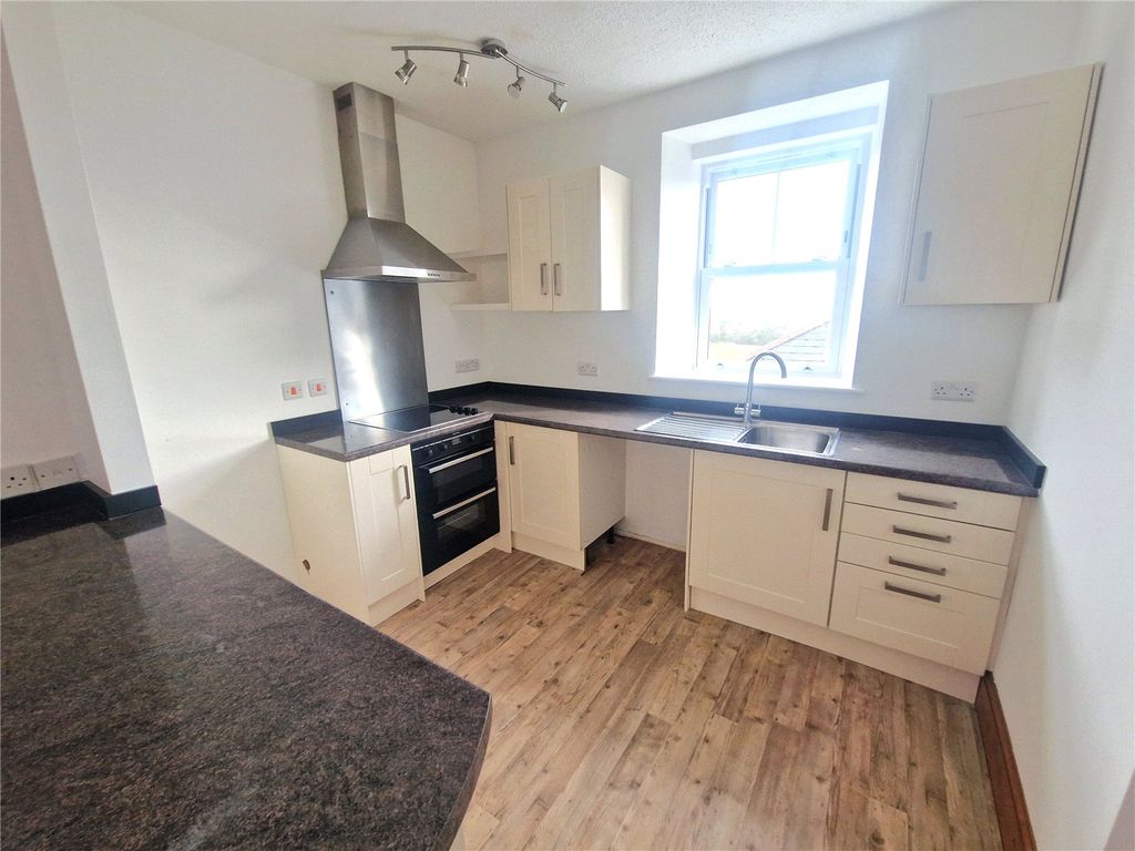 Property photo 2 of 13 Picture No. 02