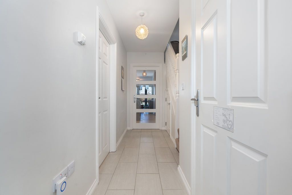 Property photo 2 of 26 57 All Saints Park