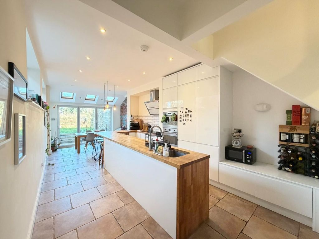 Property photo 3 of 30