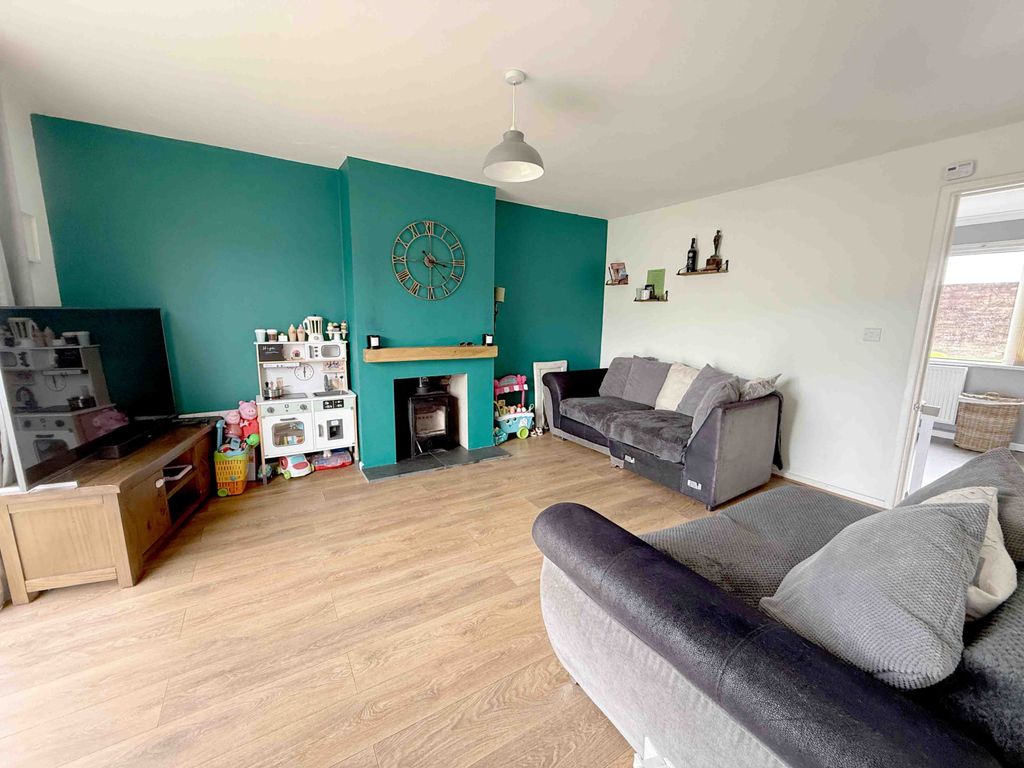 Property photo 2 of 12 Gallery