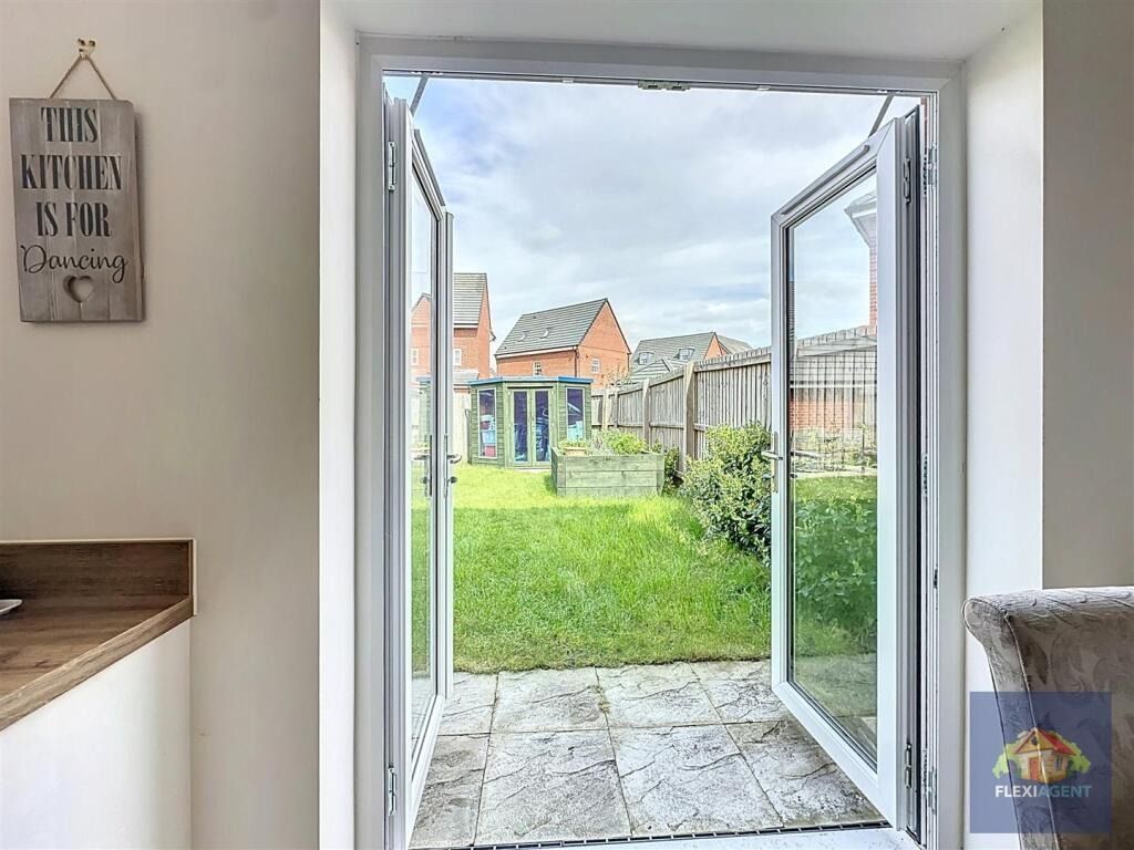 Property photo 3 of 22 4255977