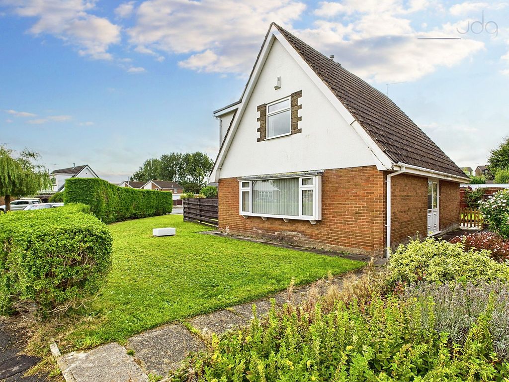 Property photo 1 of 19 Welcome To Knowe Hill Crescent