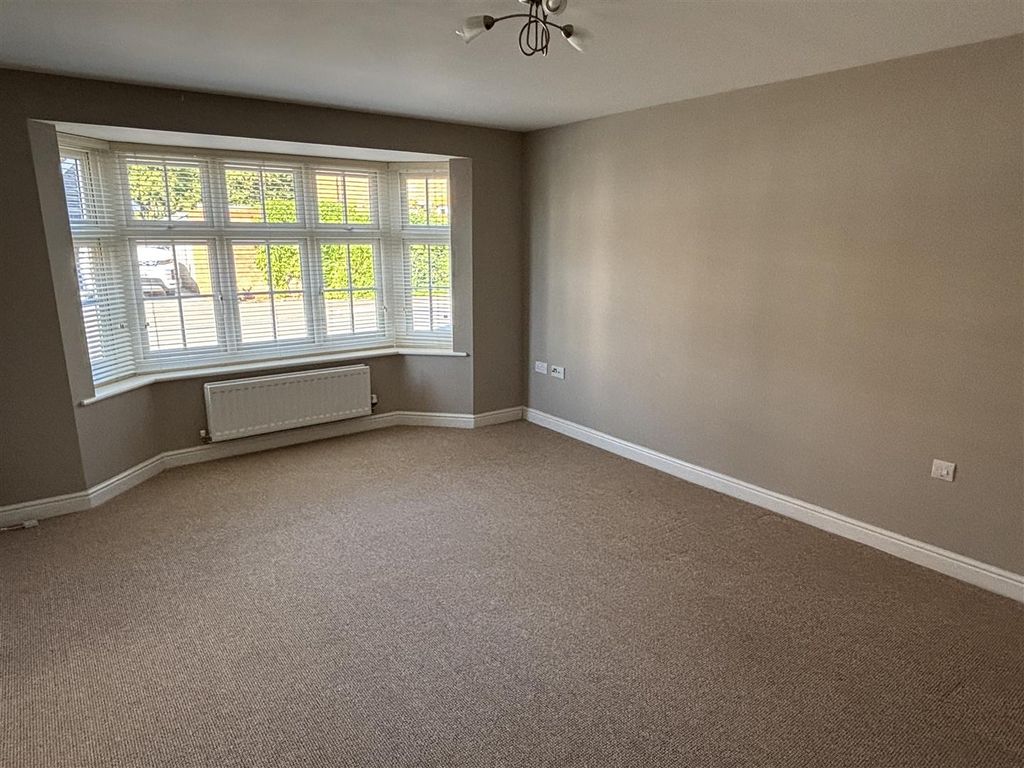 Property photo 2 of 15 Img_0984 (1).Jpg