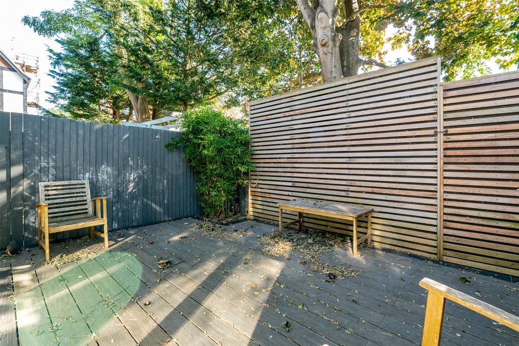 Property photo 2 of 26 Picture No. 25