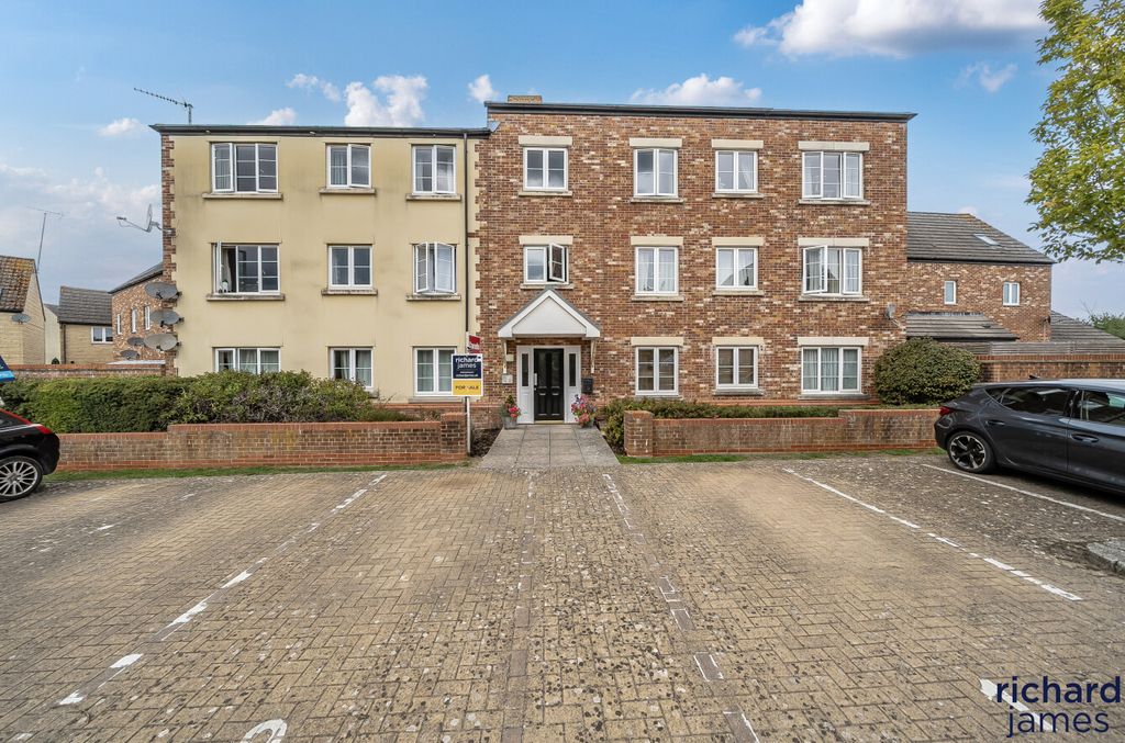 Property photo 1 of 12 A3452953Cbe4472493B758E8E295Abae