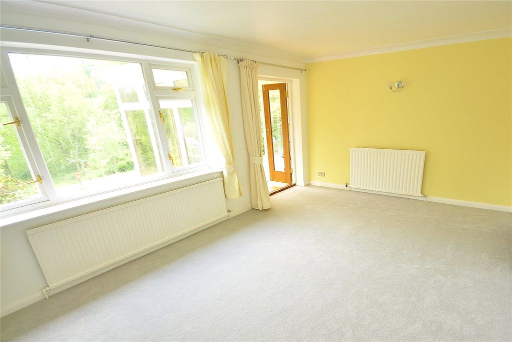 Property photo 3 of 14 Picture No. 18