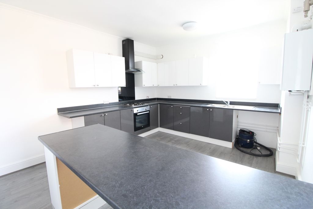 Property photo 3 of 11 Img_7513