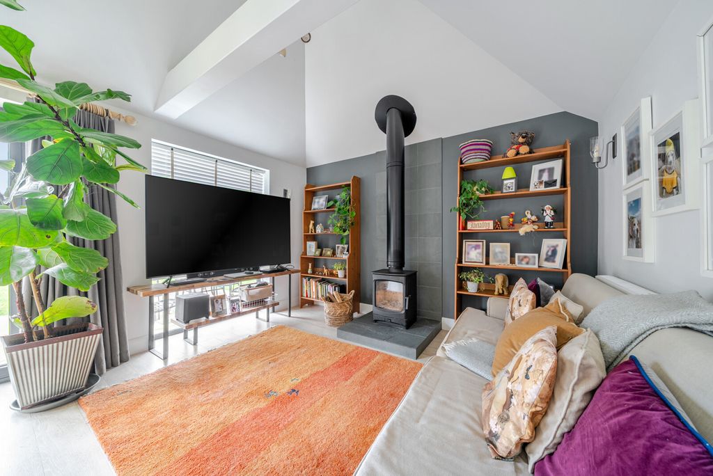 Property photo 2 of 22 Picture 2