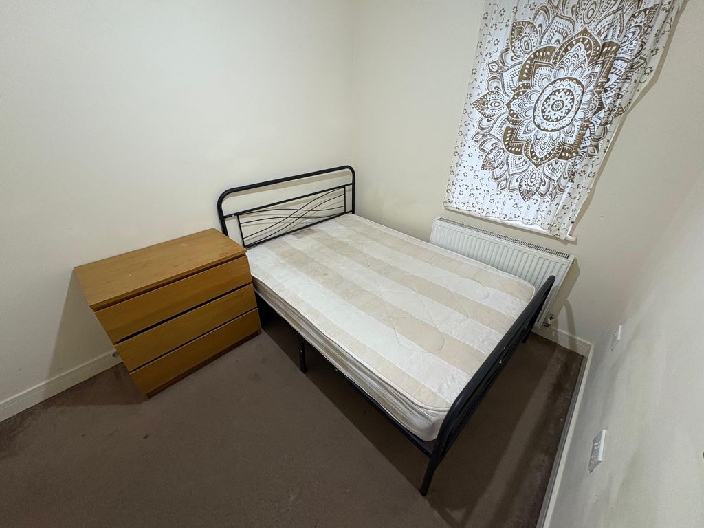 Property photo 1 of 3