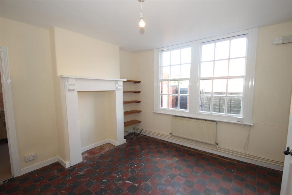 Property photo 3 of 10 3.Jpg