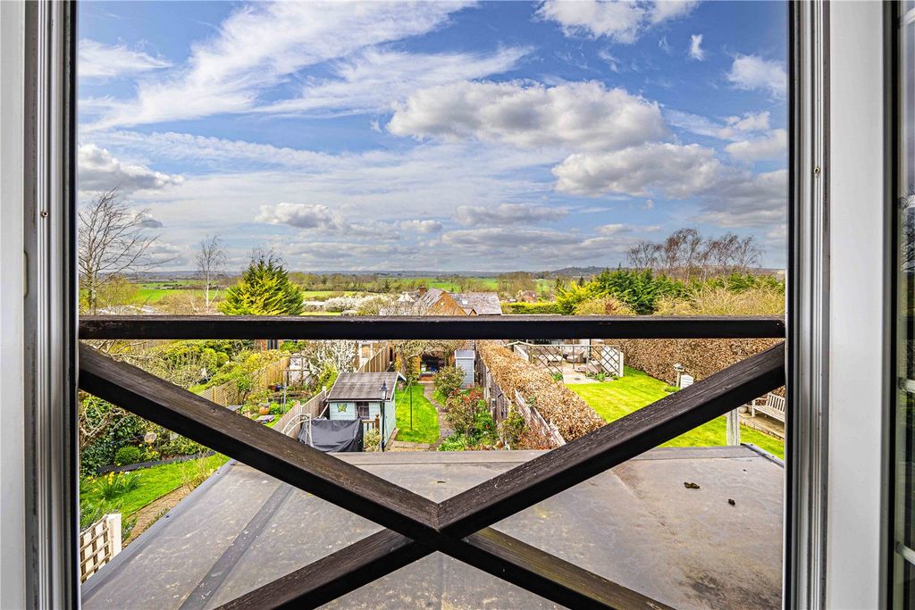 Additional image 11 of 3 bed semi-detached house for saleTring Road, Dunstable, Central Bedfordshire LU6