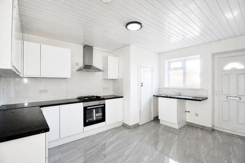 Property photo 1 of 10 Heather Park Drive, Wembley, Middlesex, Ha0
