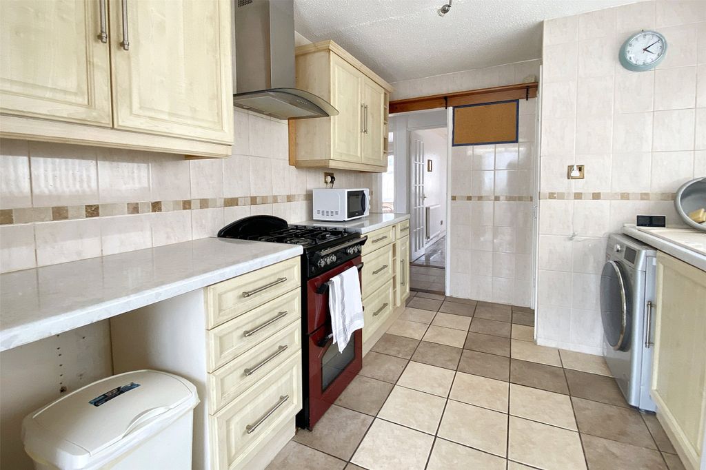 Property photo 3 of 13 Picture No. 12