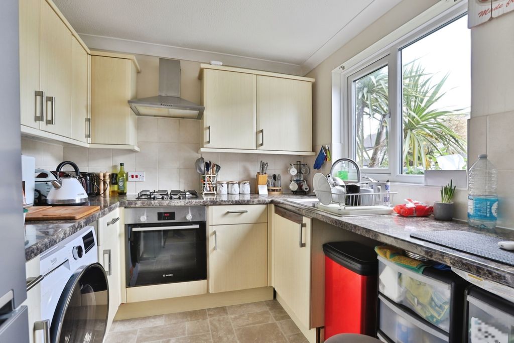 Property photo 3 of 12 Pbox-Img.Jpg