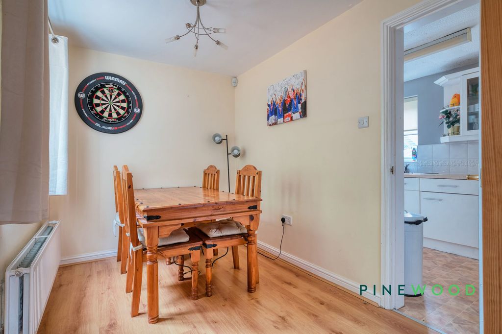 Property photo 2 of 22 Dining Room