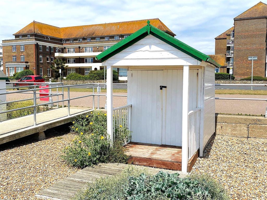 Property photo 1 of 6 Beach Hut 66 - Front1.Jpg