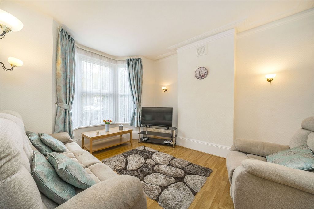 Property photo 3 of 11 Picture No. 02