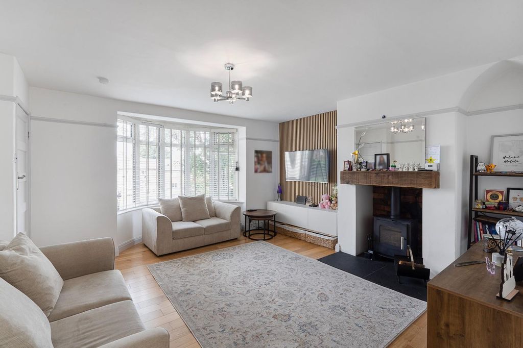Property photo 2 of 18 2.Jpg