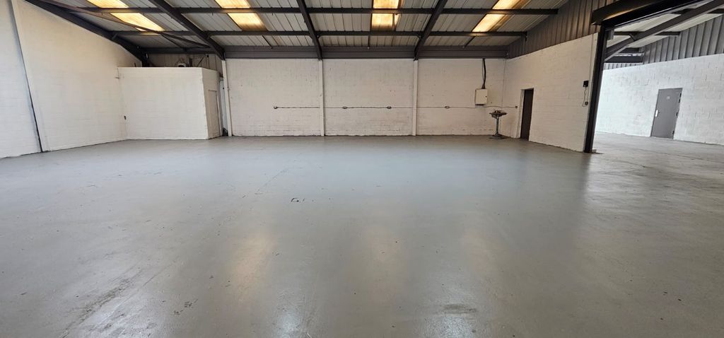 Property photo 3 of 3