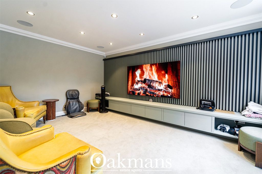 Property photo 2 of 40 Picture No. 38