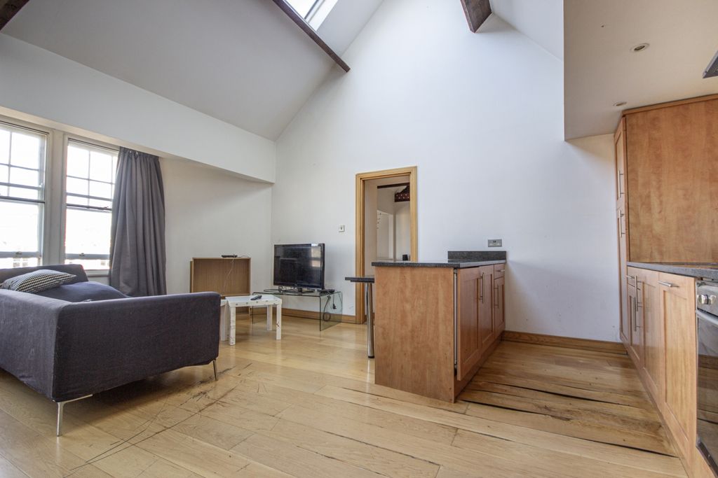 Property photo 3 of 13 3