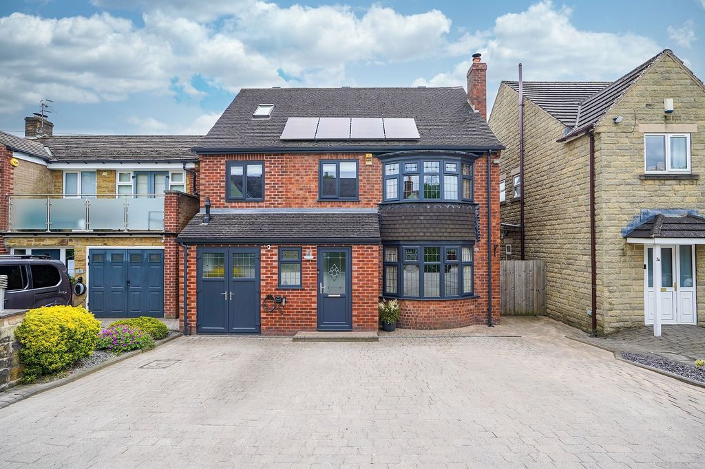 Property photo 1 of 30