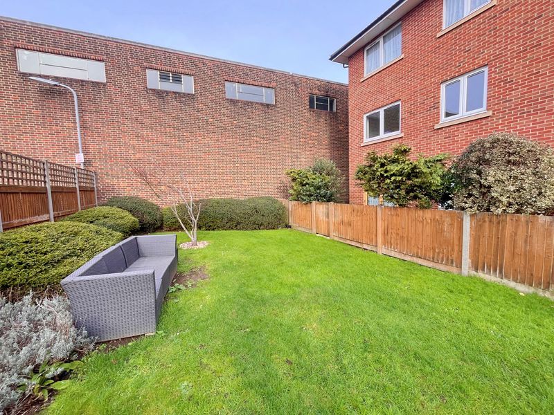 Property photo 3 of 10 Photo 1