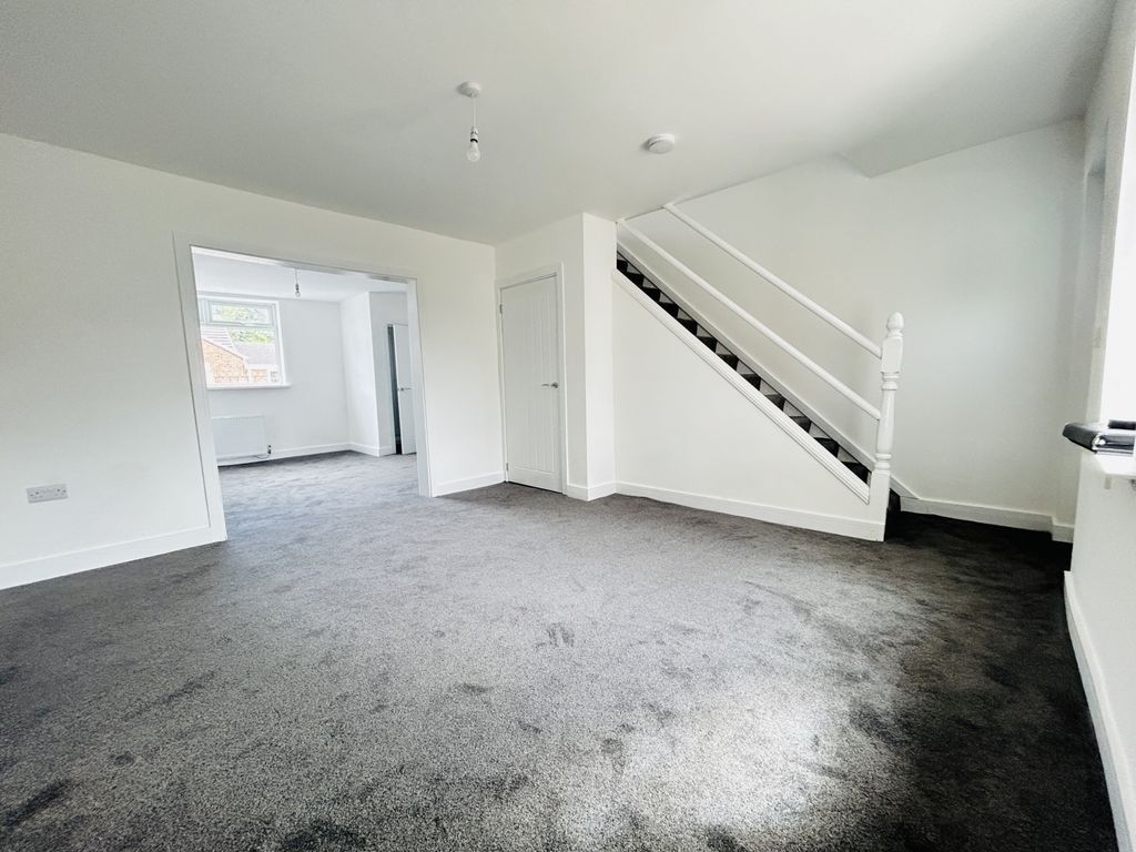 Property photo 3 of 11 Img_2341