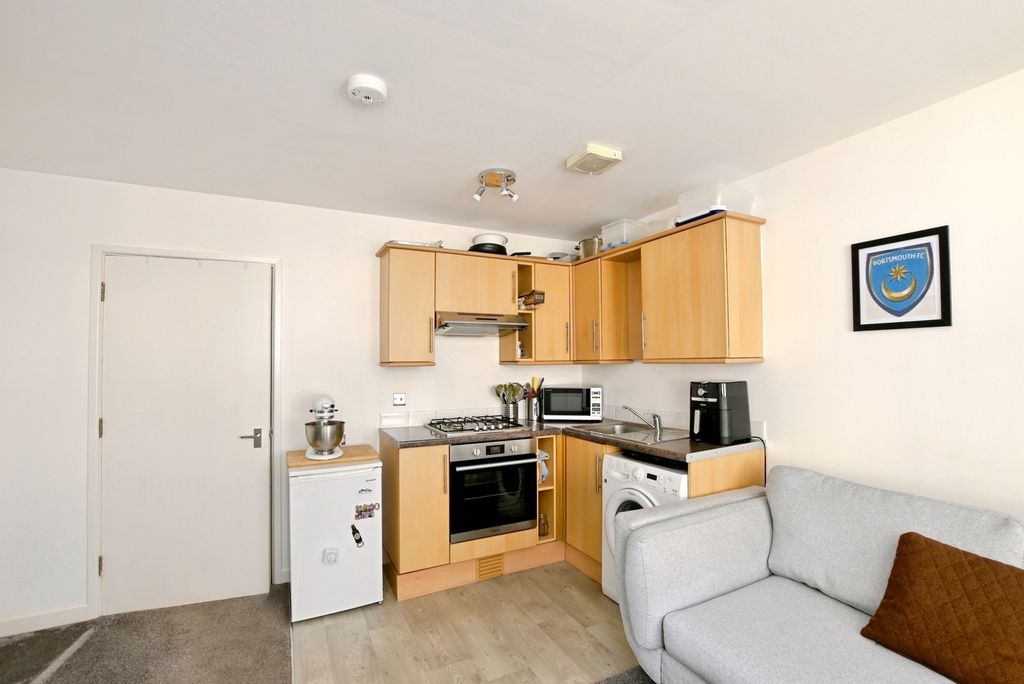 Property photo 2 of 7 Pbox-Img.Jpg