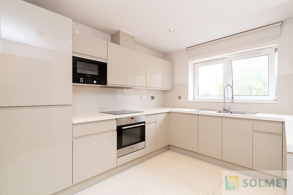 Property photo 2 of 10 1